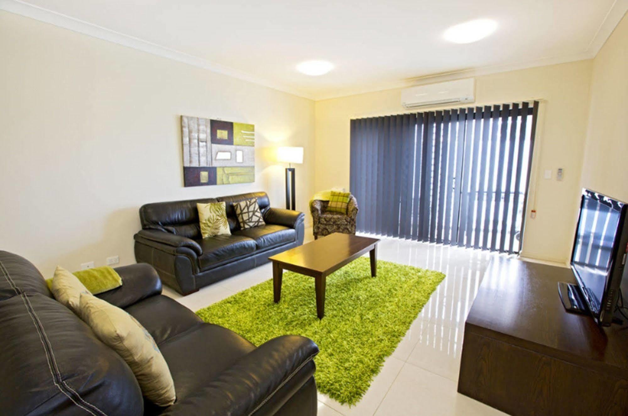 Astina Serviced Apartments - Central Penrith Exterior photo